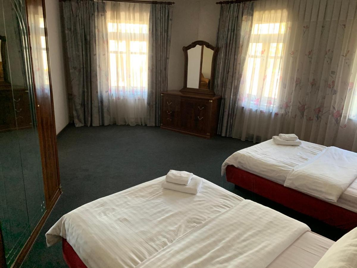 Voskresensky Hotel 3*